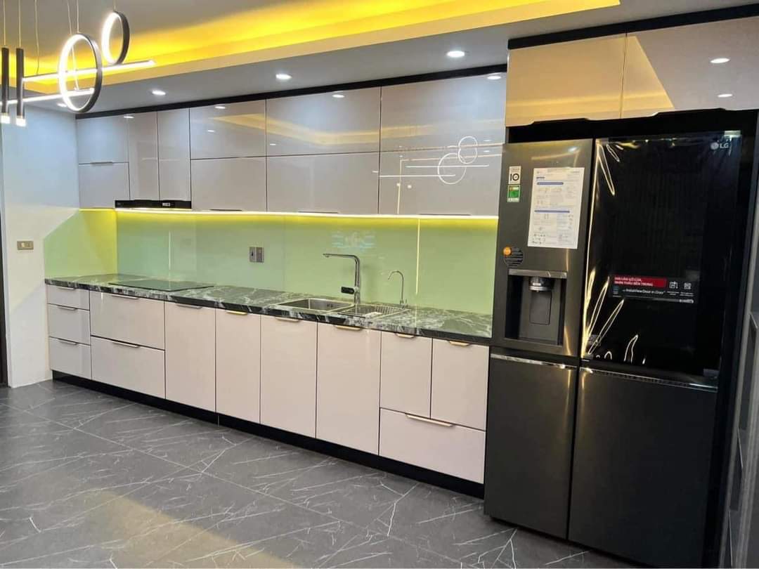 bao gia tu bep inox canh kinh 